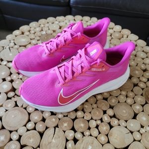 Nike Air Zoom Running Shoe, size 9.5, pink/orange